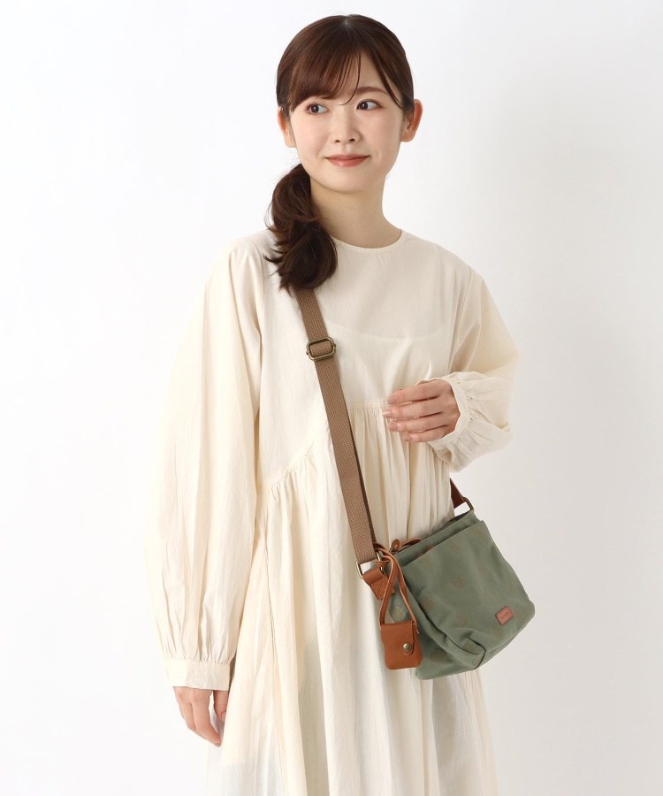 ワンズテラス(one'sterrace)のtoleur トーラ ドット刺繍ショルダー15