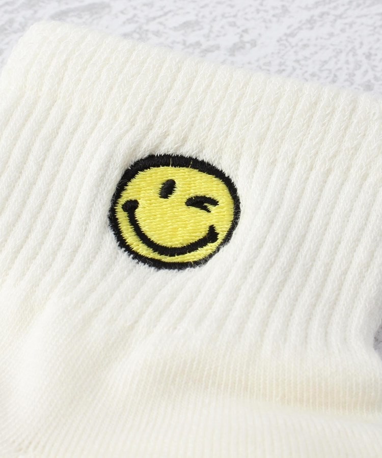 ワンズテラス(one'sterrace)の◆SMILEY WORLD カラー刺繍 クォーターソックス4