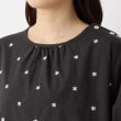 ワンズテラス(one'sterrace)の小花刺繍入りフレアワンピース4