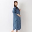 ワンズテラス(one'sterrace)の小花刺繍入りフレアワンピース ブルー(993)
