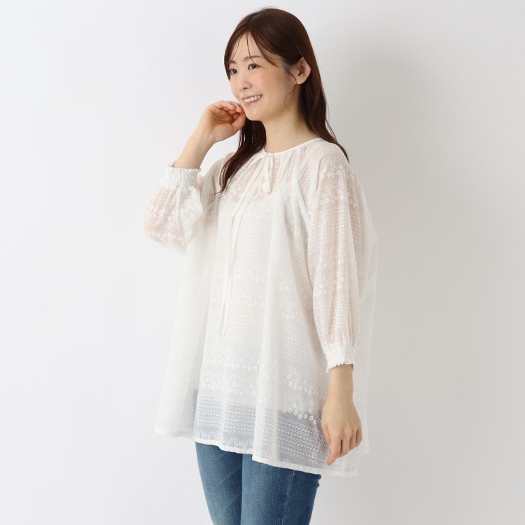 ワンズテラス(one'sterrace)の2WAY総刺繍ブラウス シャツ・ブラウス