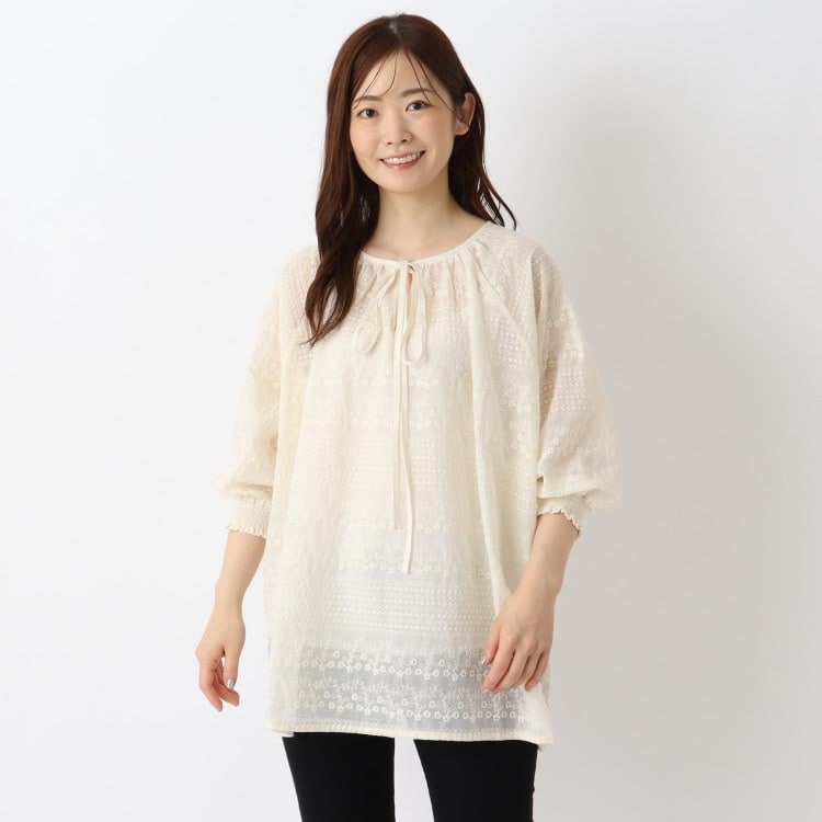 ワンズテラス(one'sterrace)の2WAY総刺繍ブラウス シャツ・ブラウス