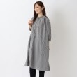 ワンズテラス(one'sterrace)のフラワーステッチ刺繍入り シャツワンピース ブラック(919)