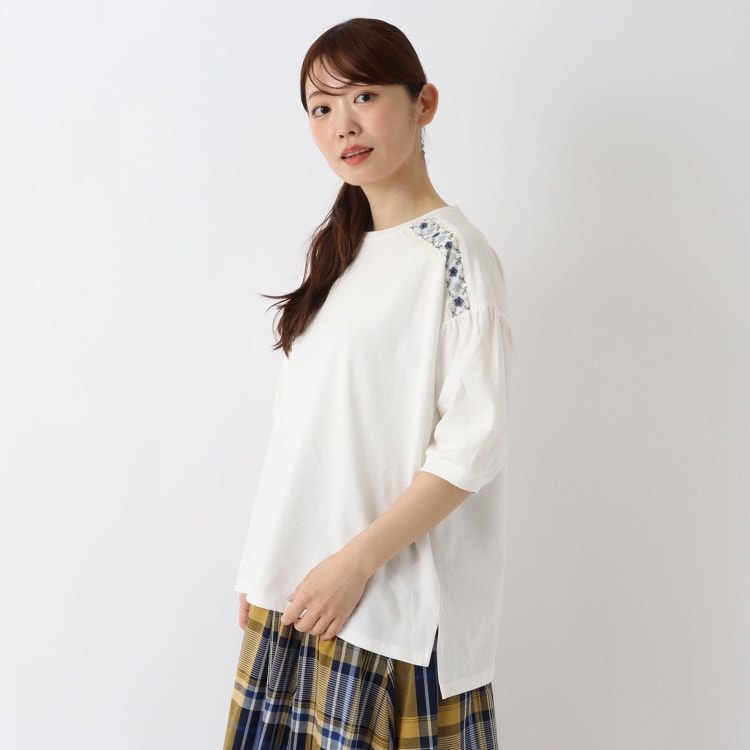 ワンズテラス(one'sterrace)の配色刺繍 レース入りパフスリーブプルオーバー カットソー