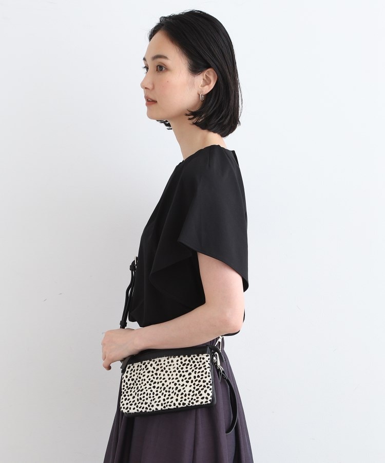 インディヴィ(INDIVI)の【洗える】フレアスリーブトップス6