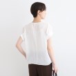 インディヴィ(INDIVI)の【洗える】シアーストライプ袖コンシャスブラウス2