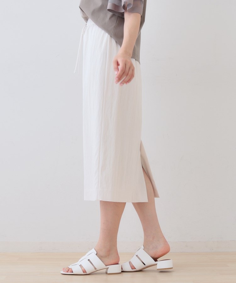 インディヴィ(INDIVI)の【シワになりにくい】コットンライクストレートスカート2