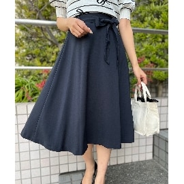 クチュールブローチ(Couture Brooch)のラップ風デザイン　春カラー　ミディ丈フレアスカート ミモレスカート
