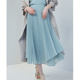 クチュールブローチ(Couture Brooch)のセットアップ可能　シャイニー素材イレギュラーヘムプリーツスカート マキシ・ロングスカート