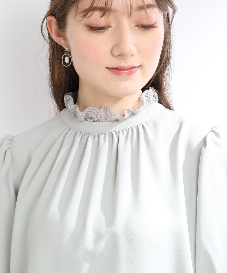 クチュールブローチ(Couture Brooch)の【前後2WAY/女性らしさを引き立てる】エンブロレースブラウス40