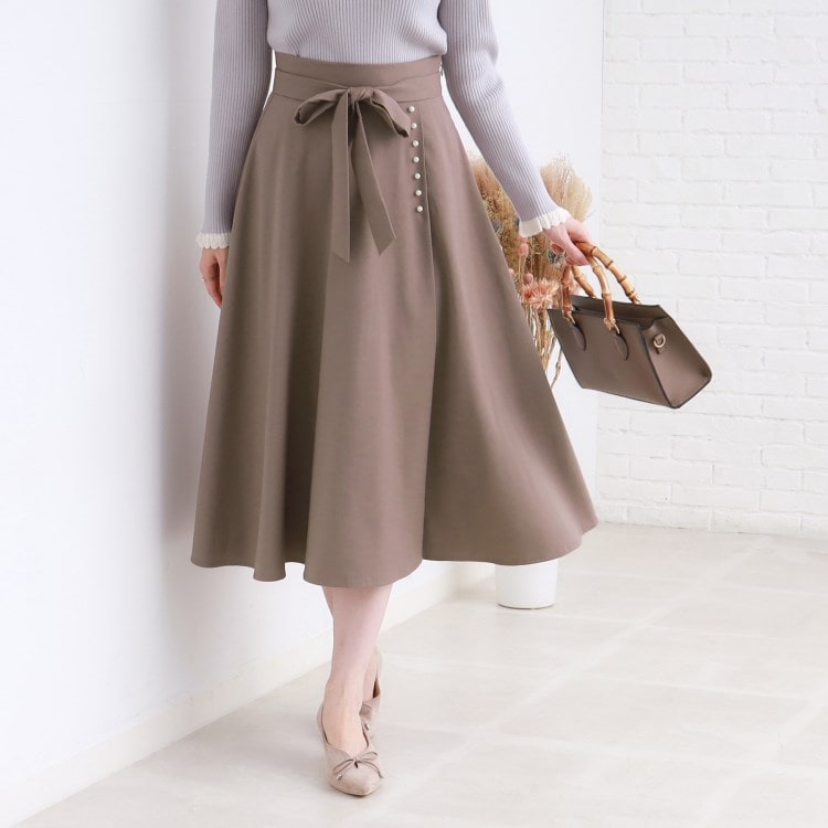 クチュールブローチ(Couture Brooch)の【通勤、オフィスにもおすすめ】リボン付きパール調フレアースカート マキシ・ロングスカート