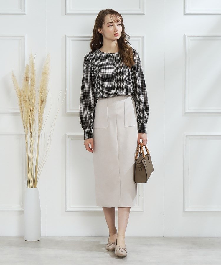 クチュールブローチ(Couture Brooch)の【オフィス・通勤にも】フェイクスエードダンボールスカート1