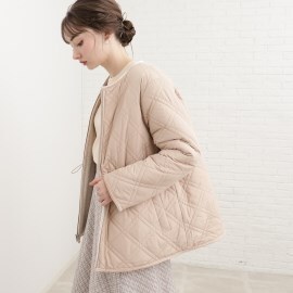 クチュールブローチ(Couture Brooch)の【大人女子のためのカジュアルアウター】機能中綿リバーシブルジャケット