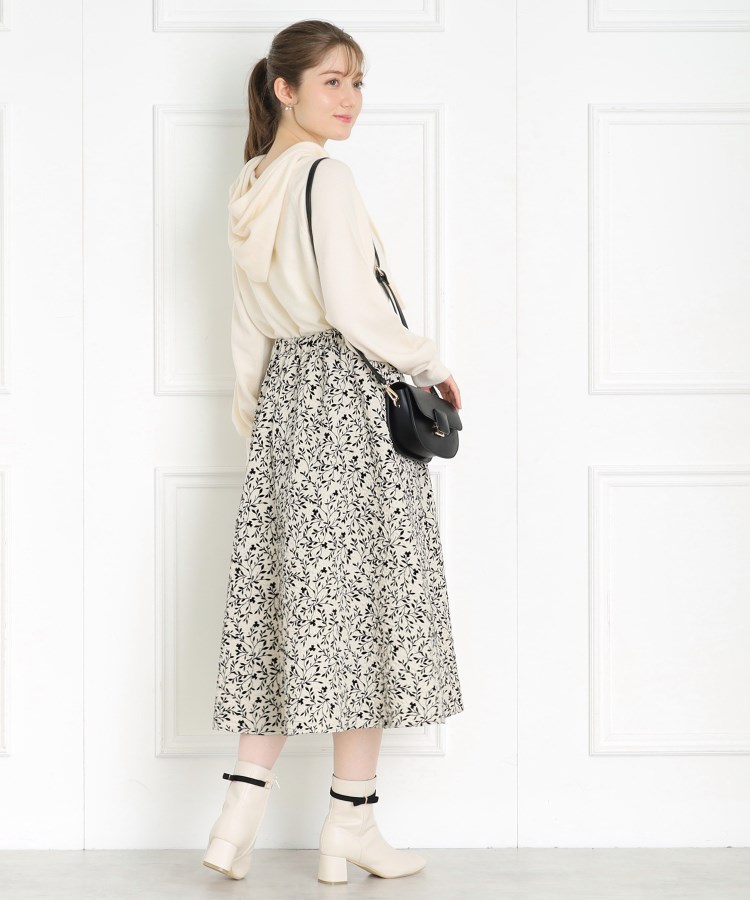 クチュールブローチ(Couture Brooch)の凹凸フロッキースカート6
