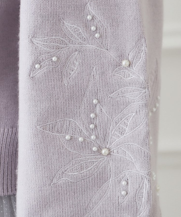 クチュールブローチ(Couture Brooch)の刺繍パール調デザインニット47
