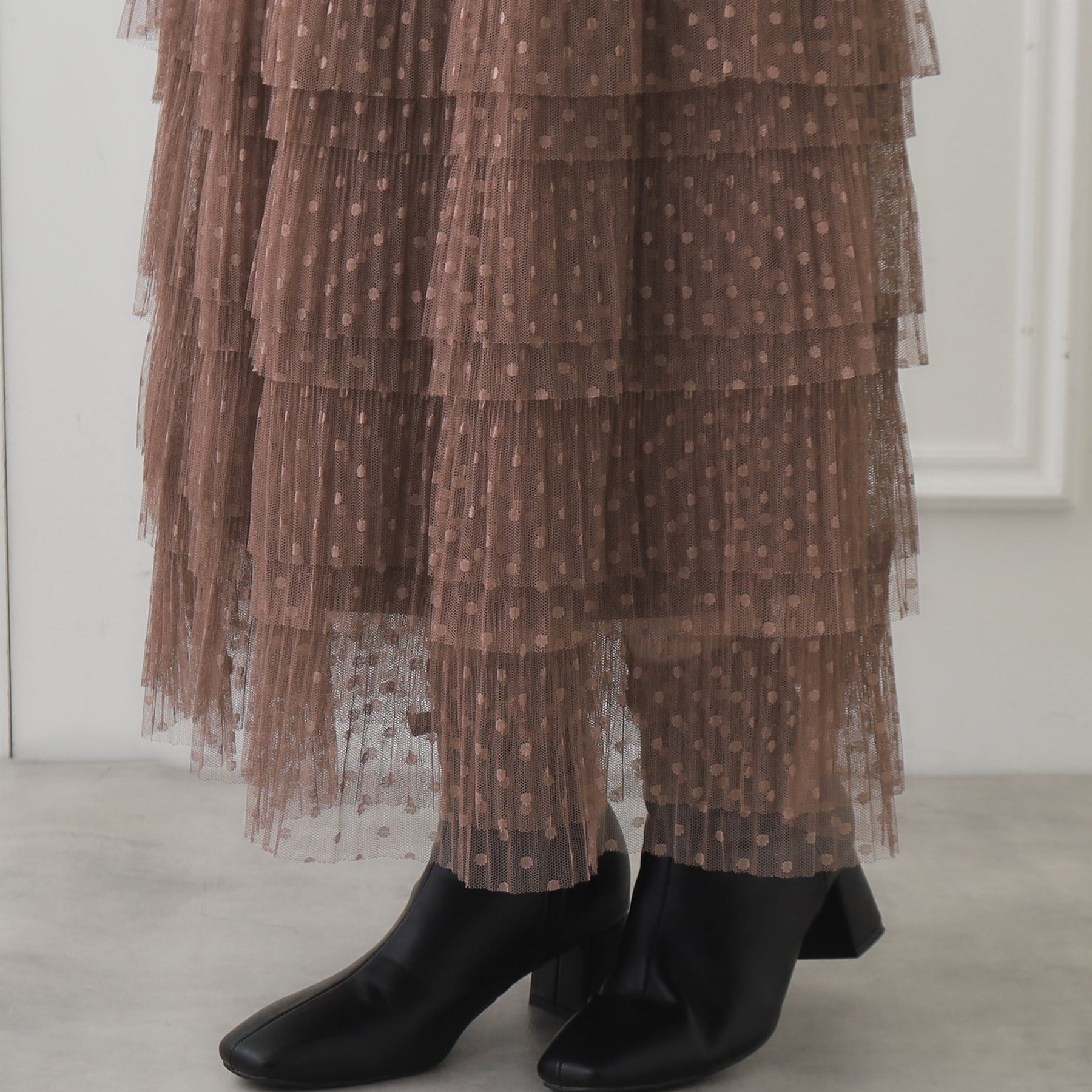 クチュールブローチ(Couture Brooch)のティアードドットチュールスカート21