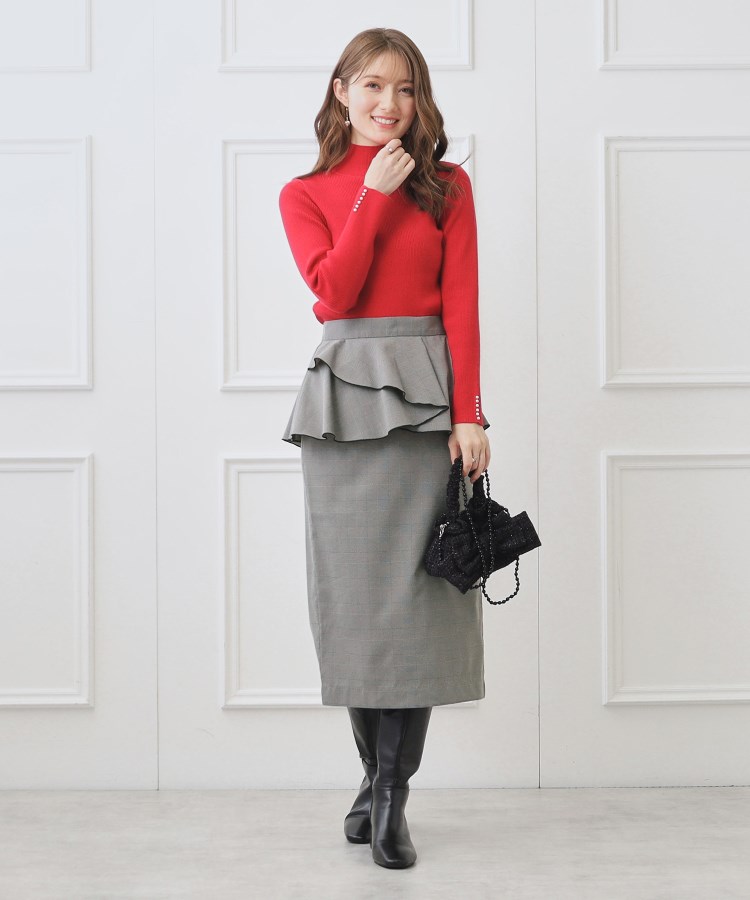 クチュールブローチ(Couture Brooch)のペプラムデザインスカート1