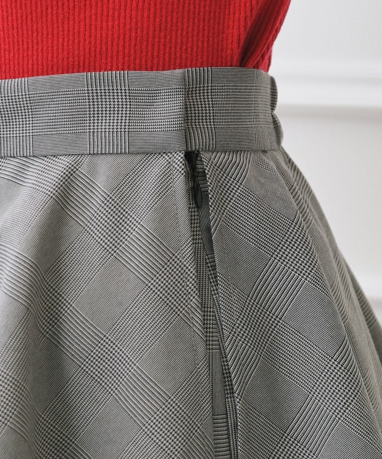 クチュールブローチ(Couture Brooch)のペプラムデザインスカート31