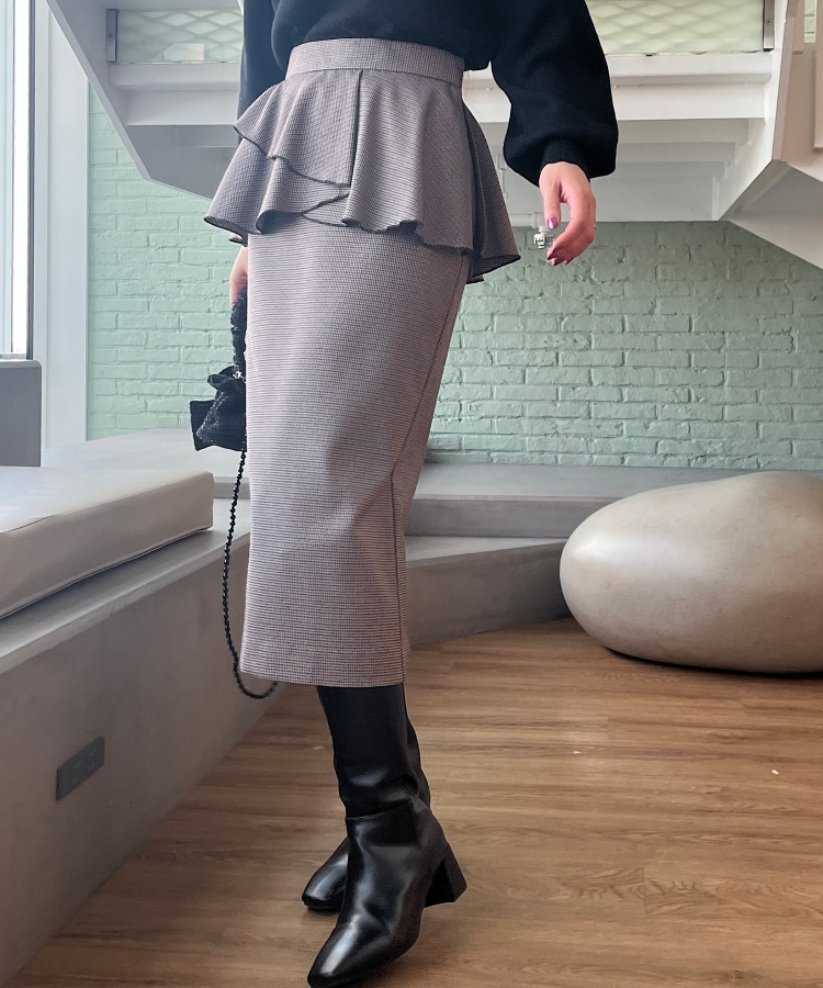 クチュールブローチ(Couture Brooch)のペプラムデザインスカート24