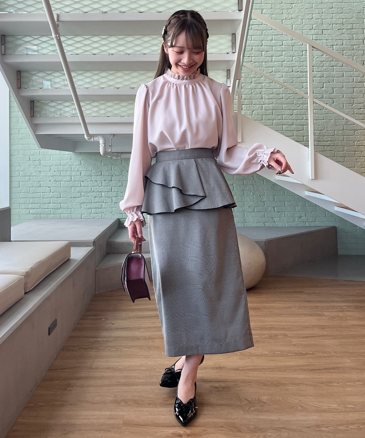 クチュールブローチ(Couture Brooch)のペプラムデザインスカート9