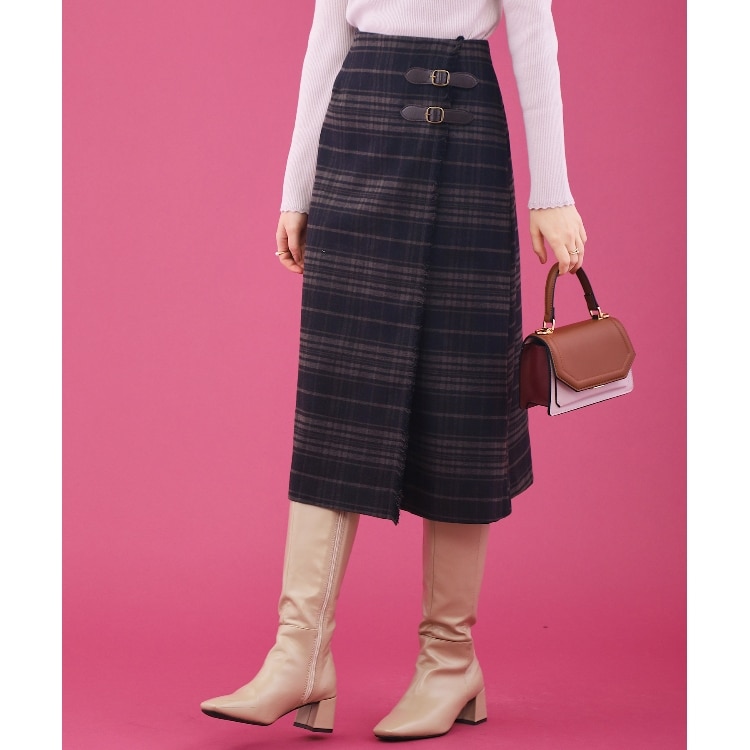 クチュールブローチ(Couture Brooch)の合皮ベルト付Aラインスカート