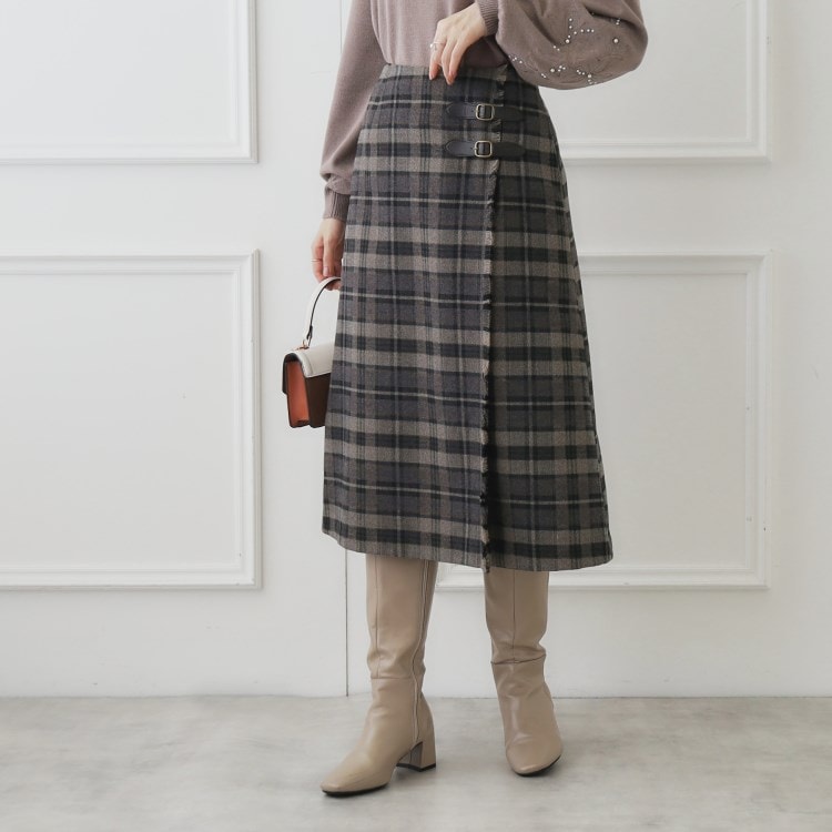 クチュールブローチ(Couture Brooch)の合皮ベルト付Aラインスカート ミモレスカート