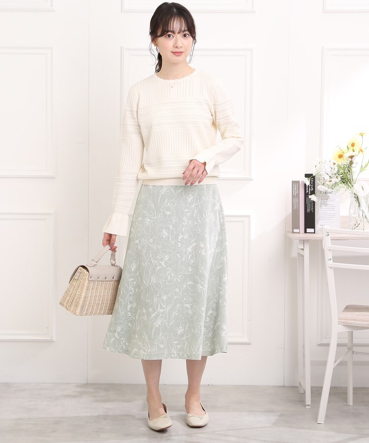 クチュールブローチ(Couture Brooch)のラインフラワーソフトフレアースカート1