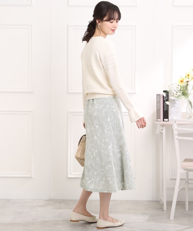 クチュールブローチ(Couture Brooch)のラインフラワーソフトフレアースカート2