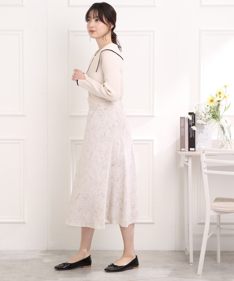 クチュールブローチ(Couture Brooch)のラインフラワーソフトフレアースカート11