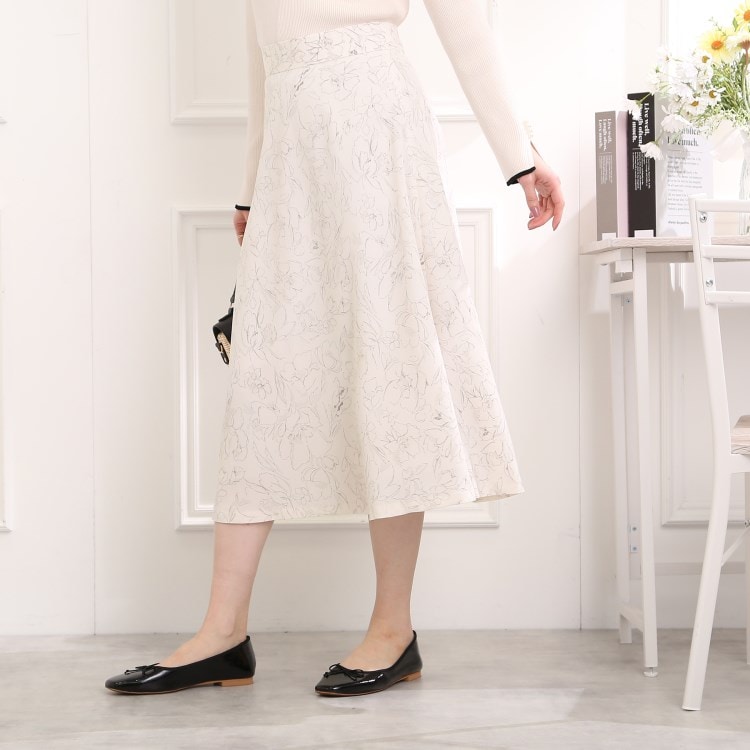 クチュールブローチ(Couture Brooch)のラインフラワーソフトフレアースカート マキシ・ロングスカート