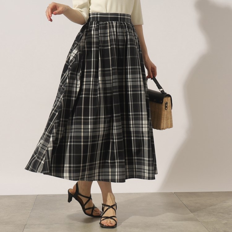 クチュールブローチ(Couture Brooch)の【夏のお出かけシーンに映える。】麻調先染めチェックロングスカート マキシ・ロングスカート
