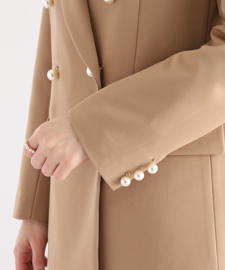 フェイクパールボタンが華やかさを添える。】ダブルブレストジャケット（テーラードジャケット） Couture Brooch（クチュールブローチ）|  ワールド オンラインストア WORLD ONLINE STORE