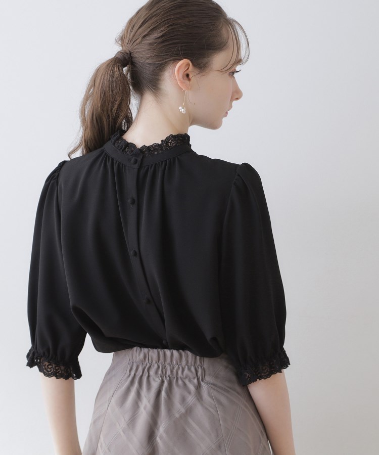 クチュールブローチ(Couture Brooch)の【上品華やか／二の腕カバー】5分袖エンブロレースブラウス22