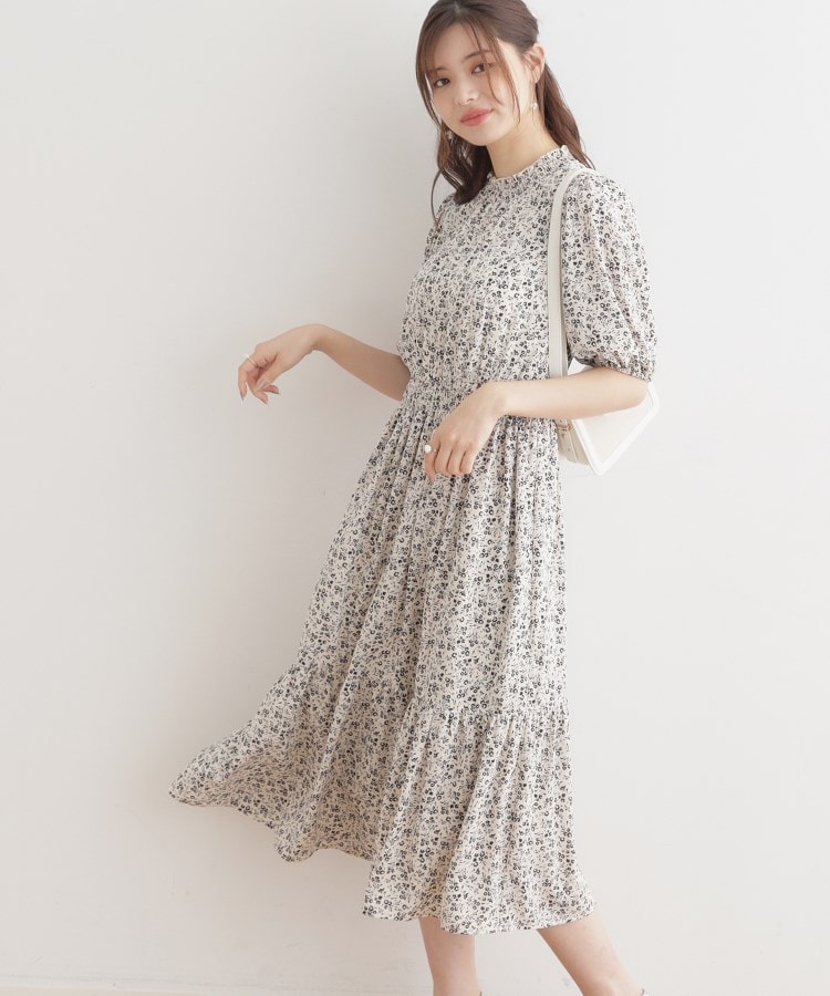 クチュールブローチ(Couture Brooch)の小花柄ティアードワンピース5