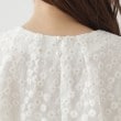 クチュールブローチ(Couture Brooch)の【二の腕カバー】デイジーエンブロ刺繍ブラウス27