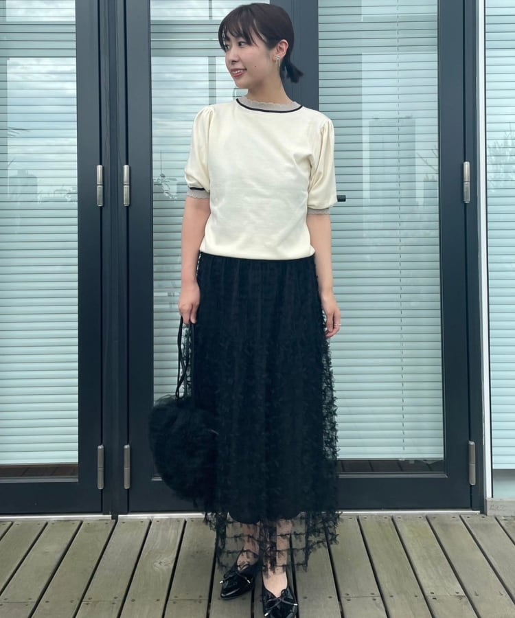 クチュールブローチ(Couture Brooch)の【二の腕カバー・上品×シンプルなニット】配色スカラ5分袖ニット10