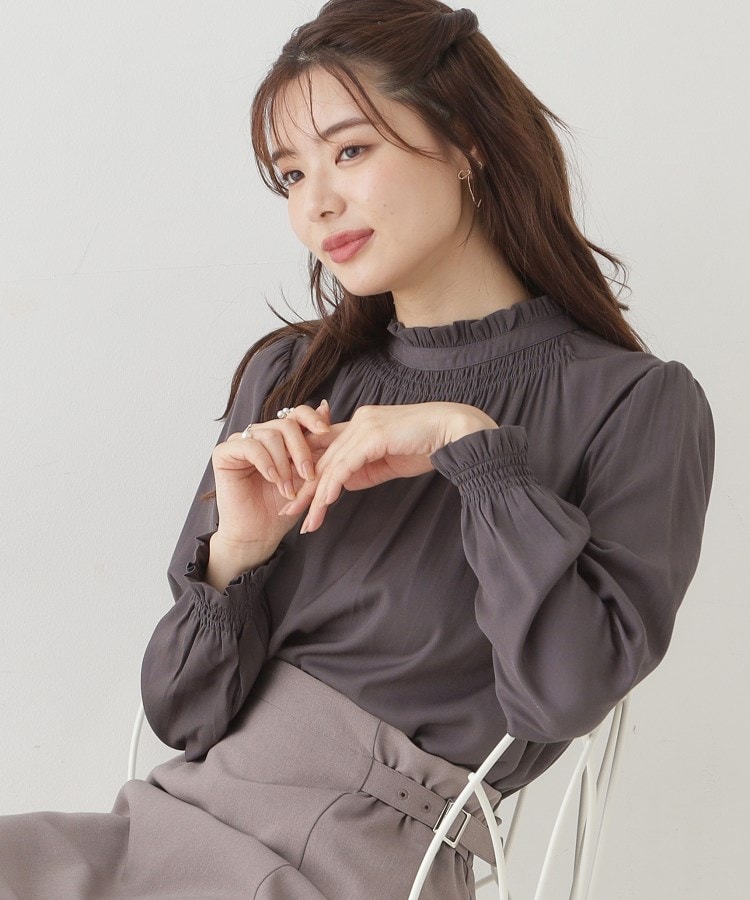 クチュールブローチ(Couture Brooch)の【名品通勤ブラウス】RTピケシャーリングブラウス23