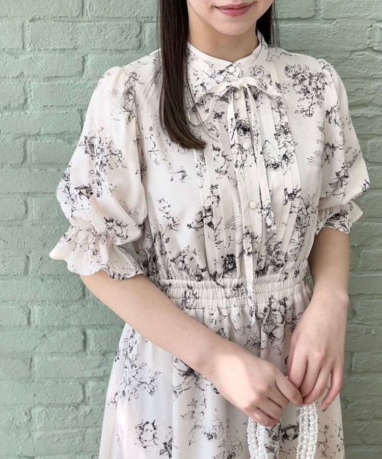 クチュールブローチ(Couture Brooch)の【オトナのためのクラシカルワンピ】花柄5分袖ワンピース10