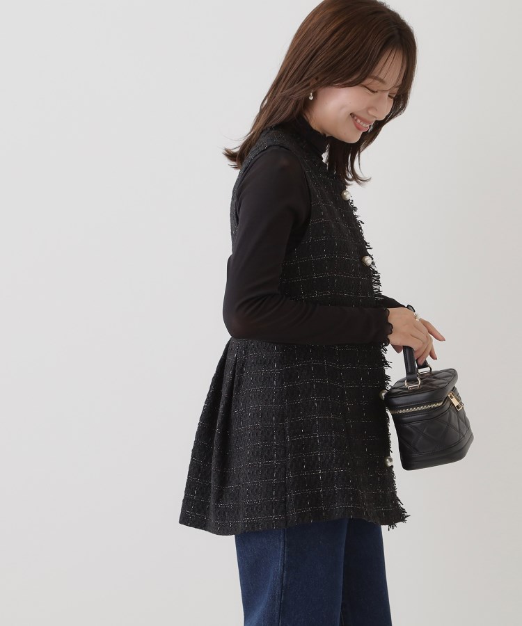 クチュールブローチ(Couture Brooch)のパール調ボタンツイードベスト3