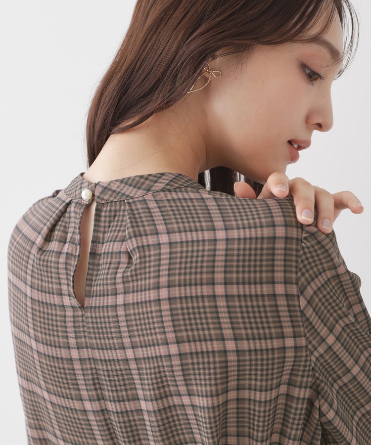 クチュールブローチ(Couture Brooch)の【一枚でキマる・華やかブラウス】チェックプリントタイブラウス21