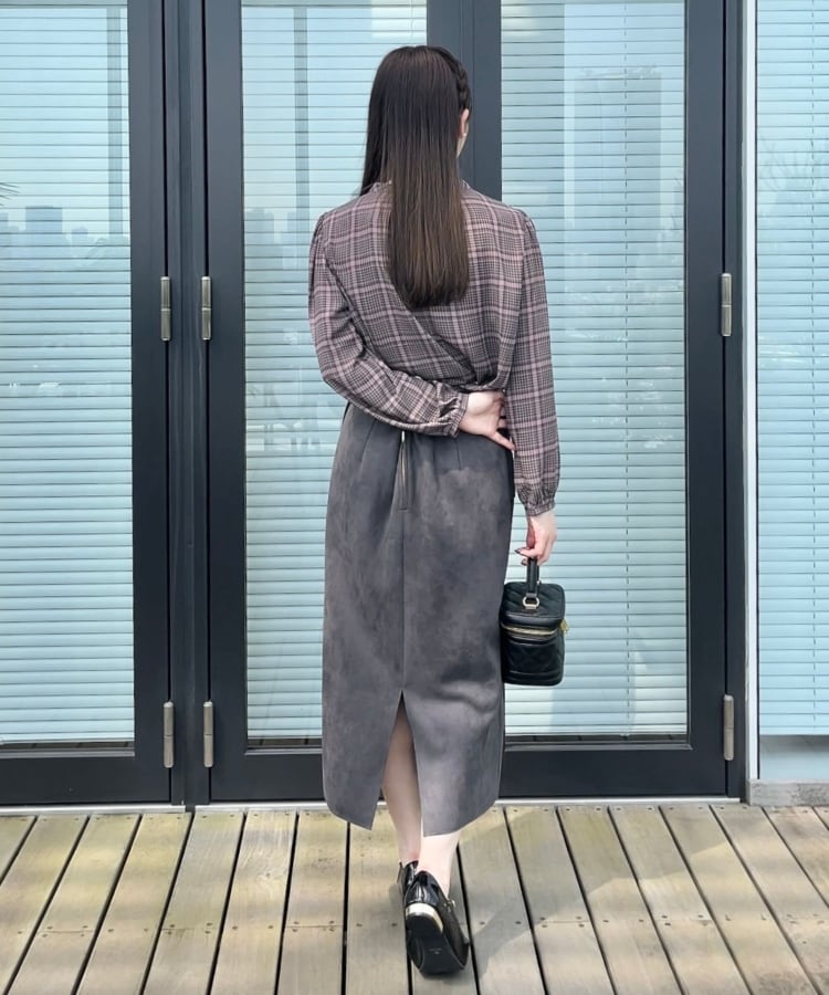クチュールブローチ(Couture Brooch)の【一枚でキマる・華やかブラウス】チェックプリントタイブラウス30