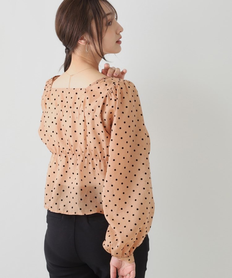 クチュールブローチ(Couture Brooch)のギャザースクエアブラウス3