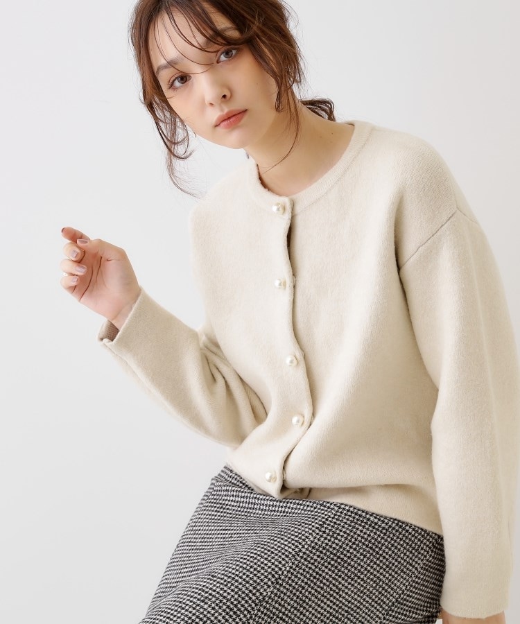 クチュールブローチ(Couture Brooch)の【上品仕立て】パール調釦コクーンニットジャケット10