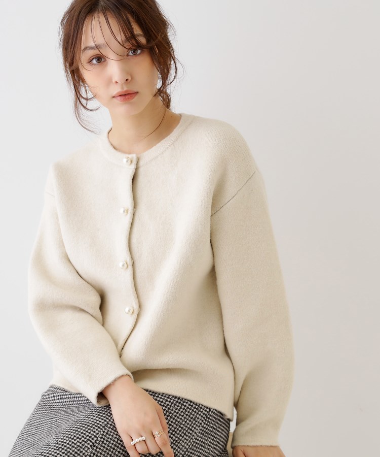 クチュールブローチ(Couture Brooch)の【上品仕立て】パール調釦コクーンニットジャケット9