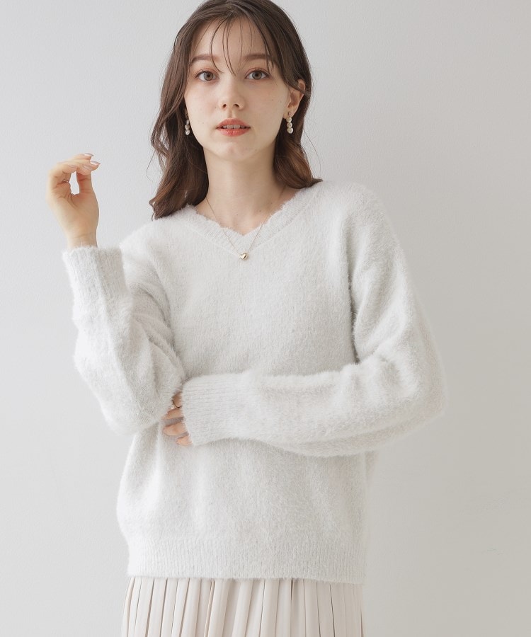 クチュールブローチ(Couture Brooch)の【きらきら感でオトナ可愛い】スパンコールフェザー前後2WAYニット8
