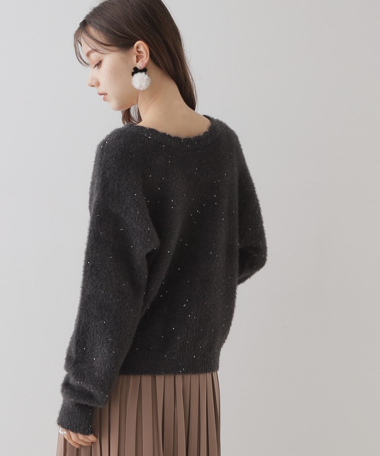 クチュールブローチ(Couture Brooch)の【きらきら感でオトナ可愛い】スパンコールフェザー前後2WAYニット31