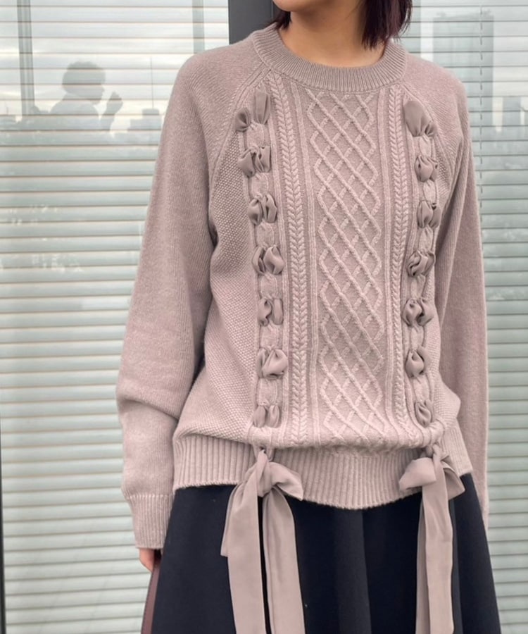 クチュールブローチ(Couture Brooch)の【可愛く着映える主役級ニット】リボンケーブルニット33