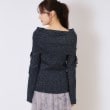 クチュールブローチ(Couture Brooch)のラメ混オフショルニットプルオーバー23