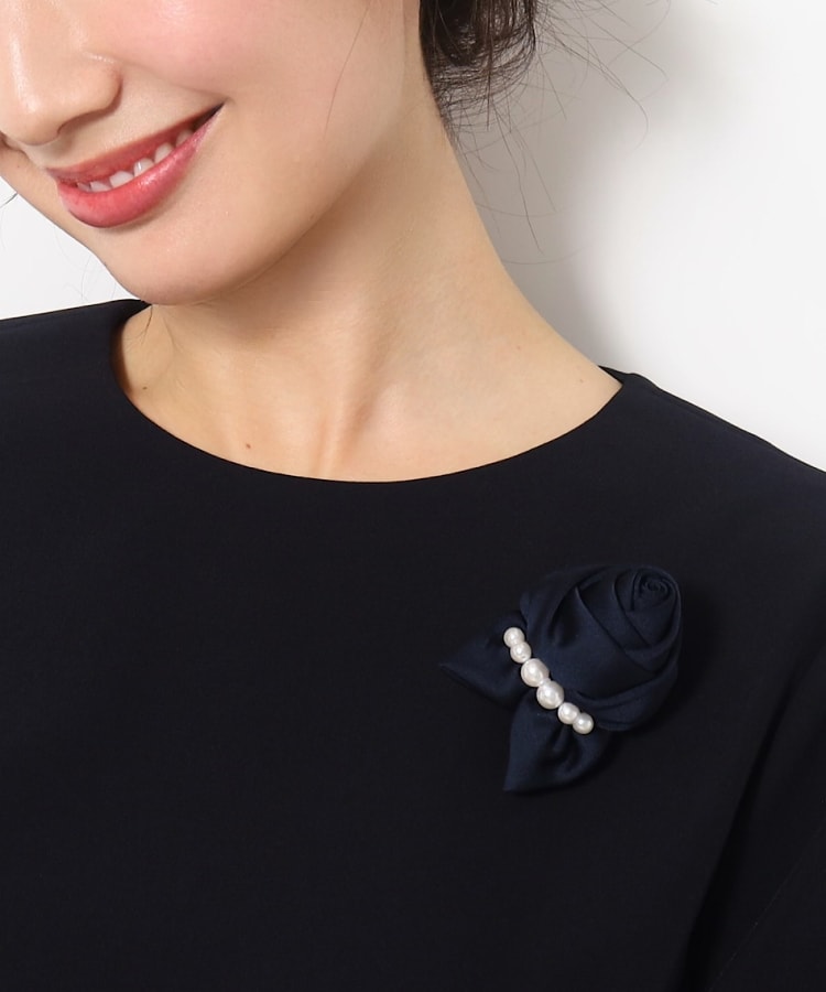 クチュールブローチ(Couture Brooch)のローズパール調コサージュ6