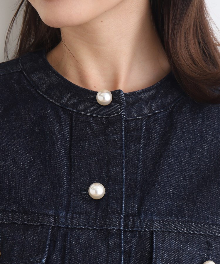 クチュールブローチ(Couture Brooch)のパール調釦ノーカラーデニムジャケット33